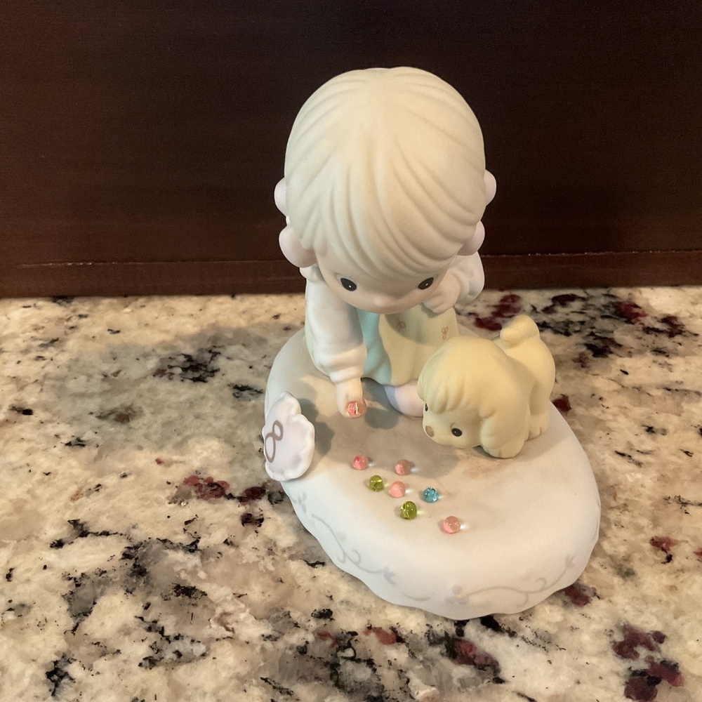 Precious Moments age 8 - Picture 6 of 6